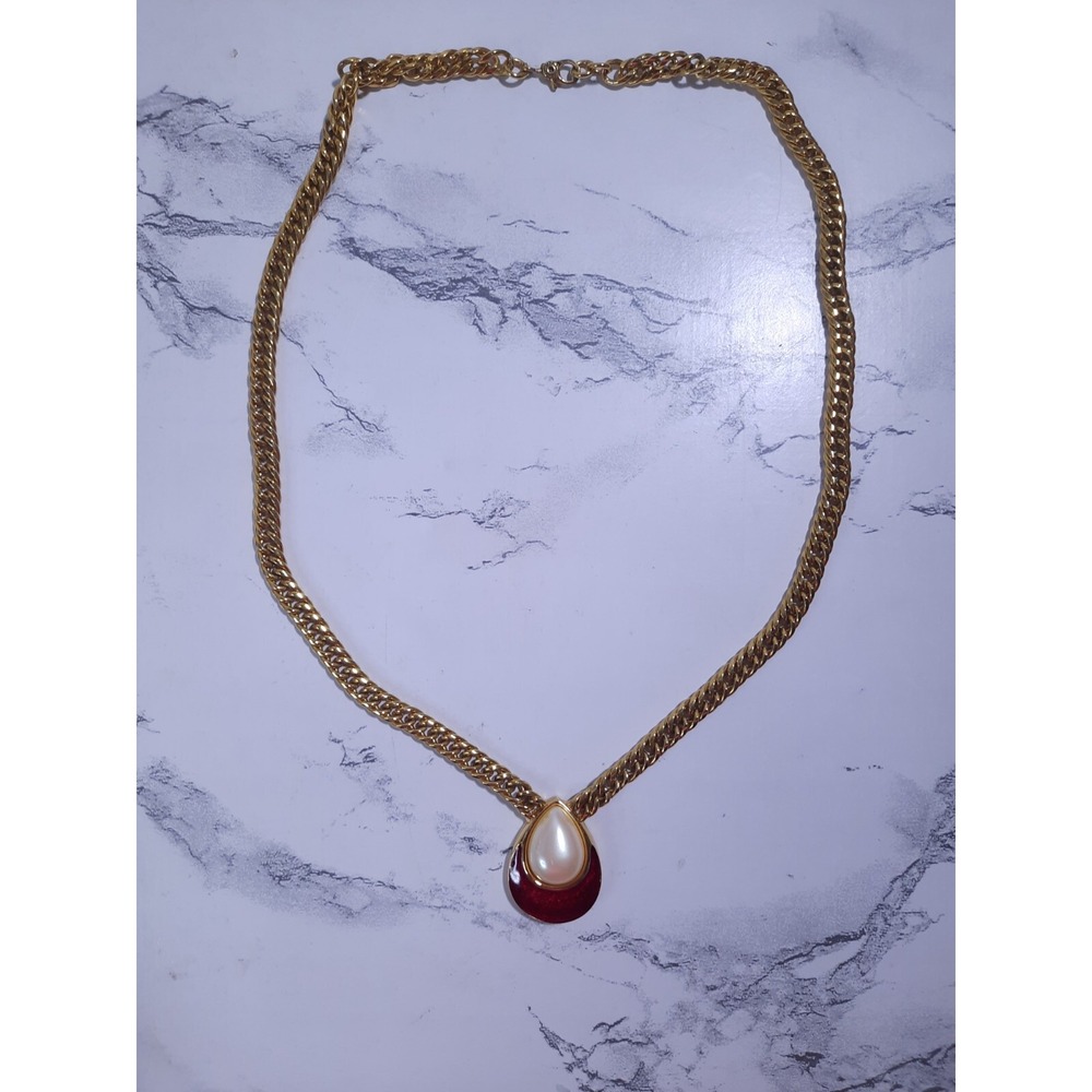 Vintage Signed Monet Gold Tone Red‎ Gemstone Choker Style Necklace